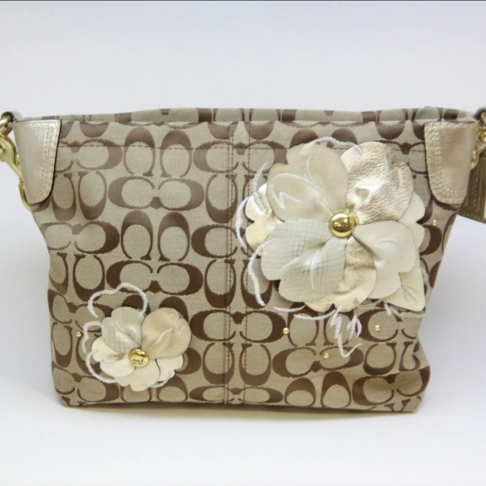 Coach Bleeker Floral Carly, NWT - Picture 2 of 3